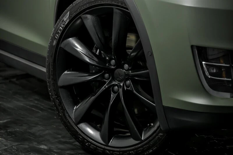 2020 Tesla Model X - Image 3 of 12
