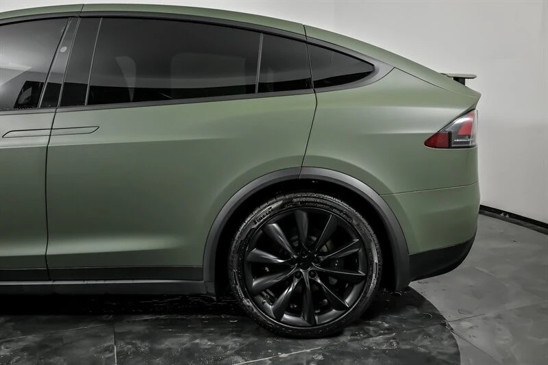 2020 Tesla Model X - Image 7 of 12