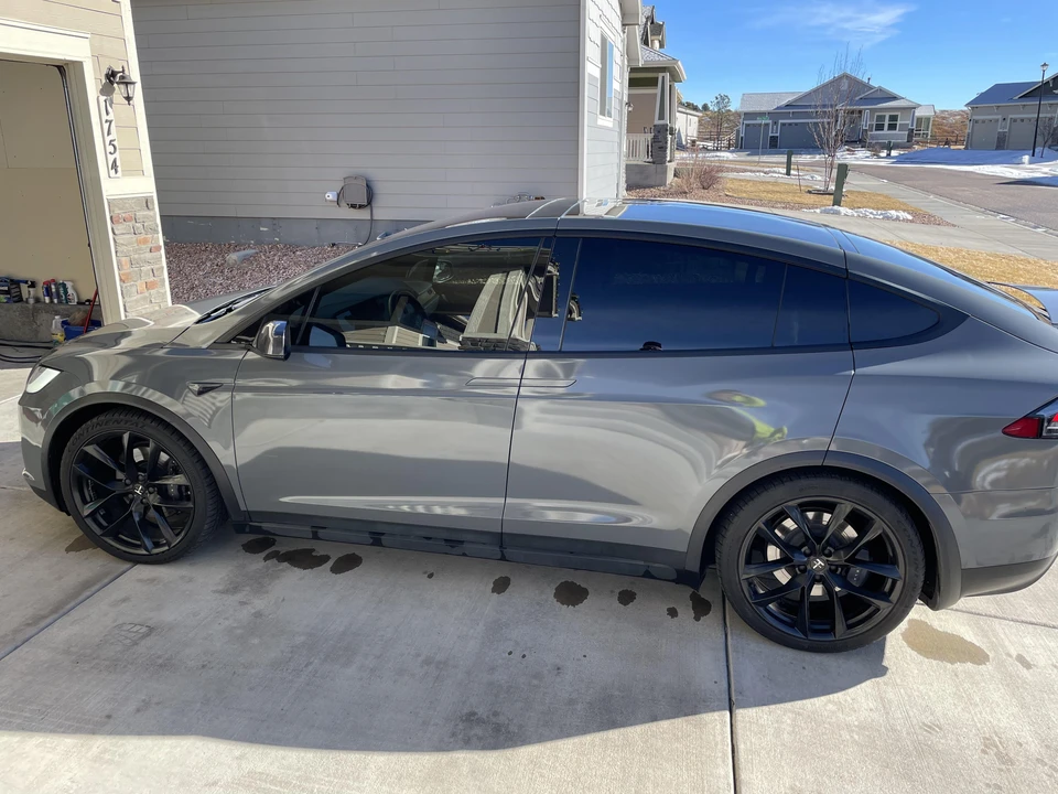2020 Tesla Model X - Image 9 of 31