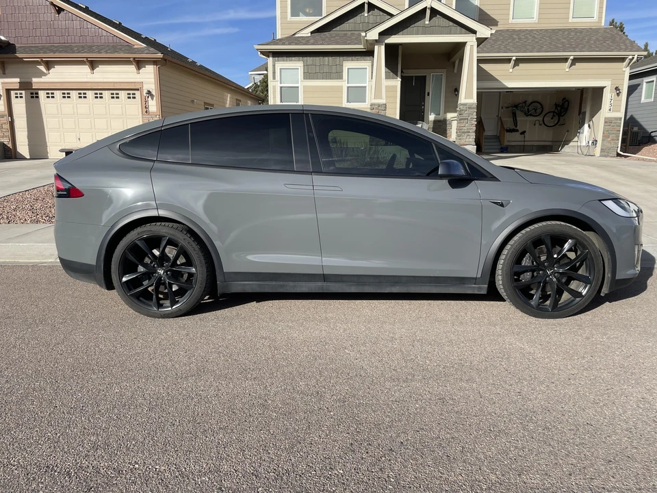 2020 Tesla Model X - Image 13 of 31