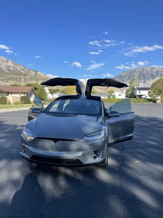 2020 Tesla Model X - Image 7 of 31