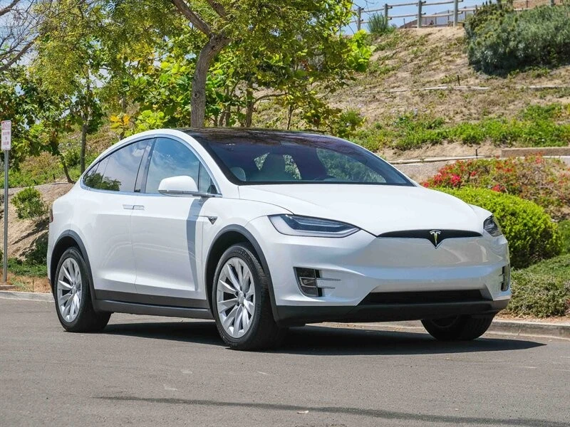2020 Tesla Model X - Image 8 of 21