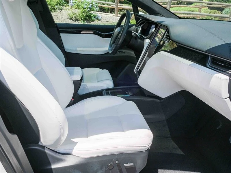 2020 Tesla Model X - Image 21 of 21