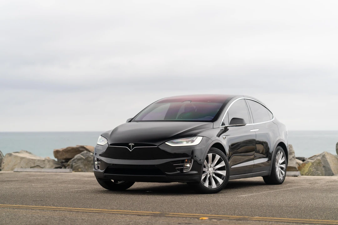 2020 Tesla Model X - Image 6 of 31