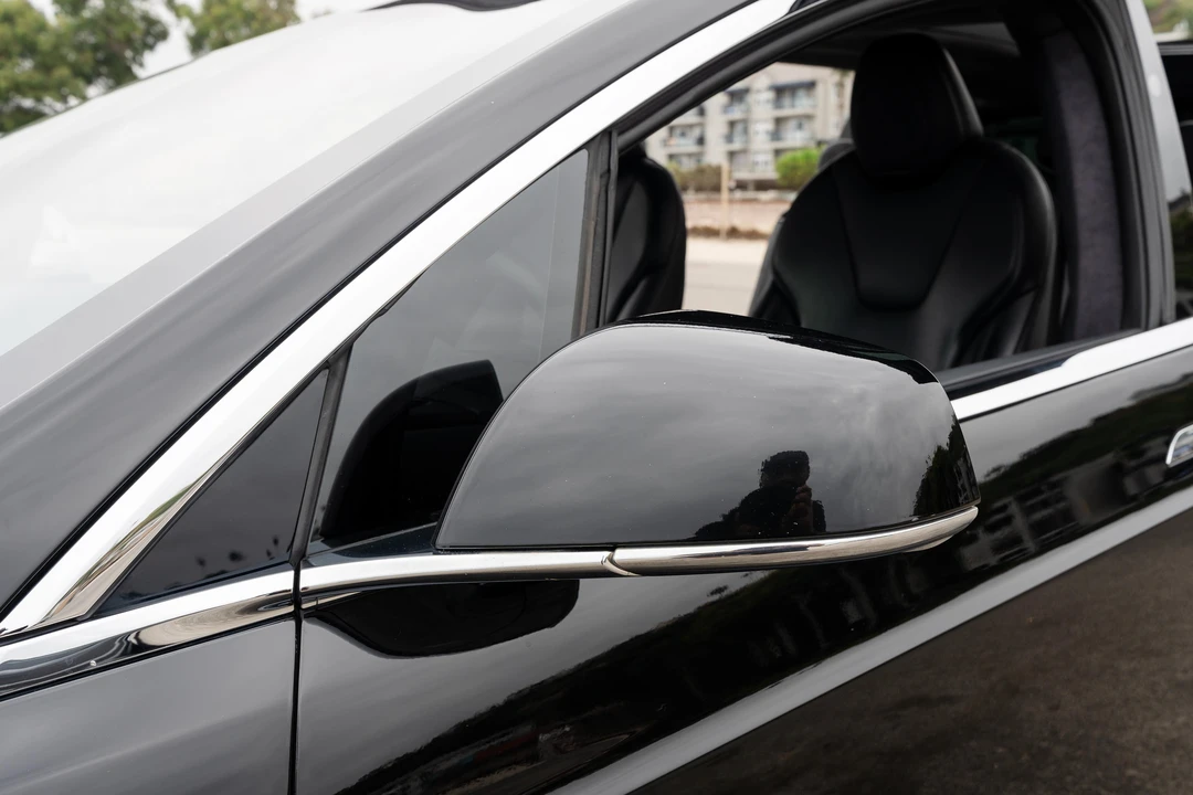 2020 Tesla Model X - Image 24 of 31
