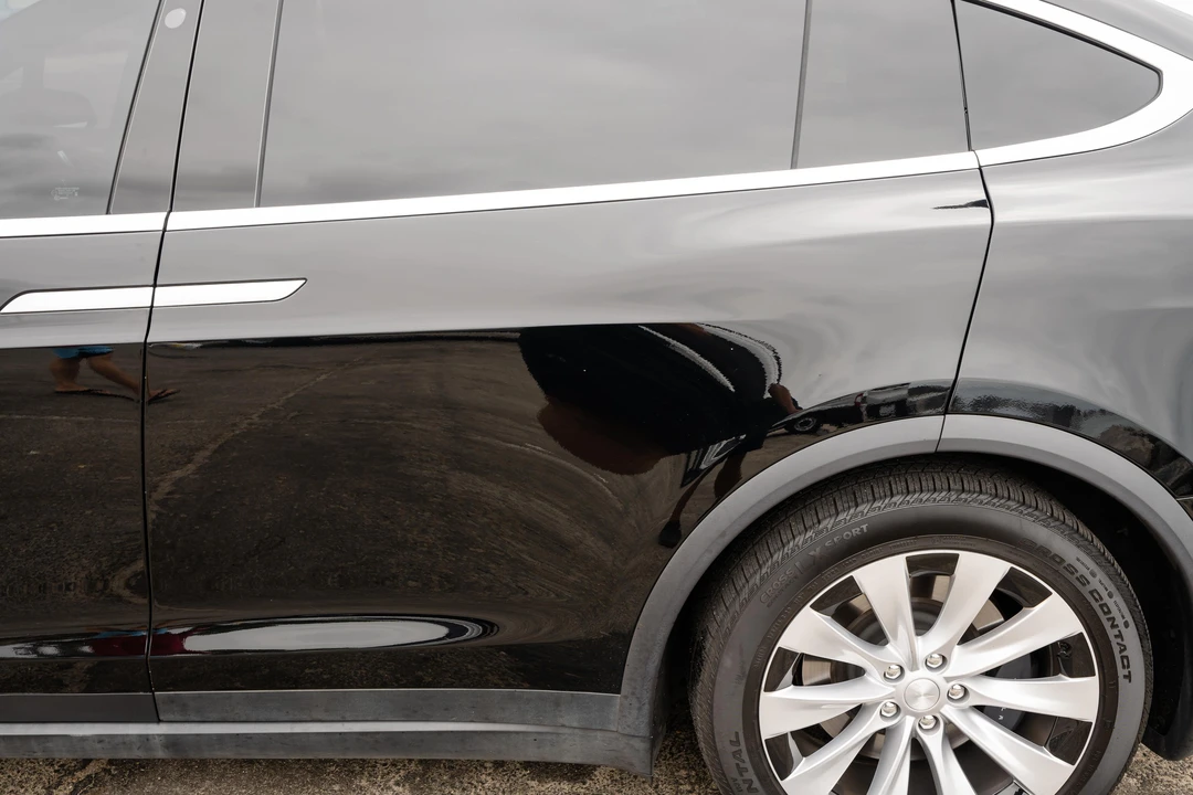 2020 Tesla Model X - Image 26 of 31