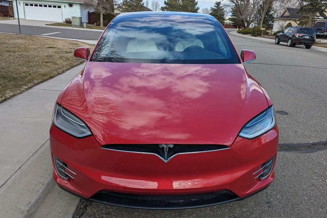 2020 Tesla Model X - Image 2 of 31
