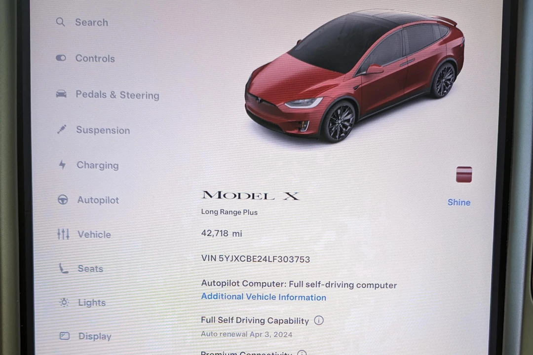 2020 Tesla Model X - Image 29 of 31