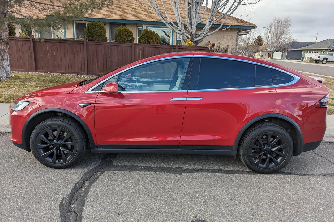 2020 Tesla Model X - Image 3 of 31