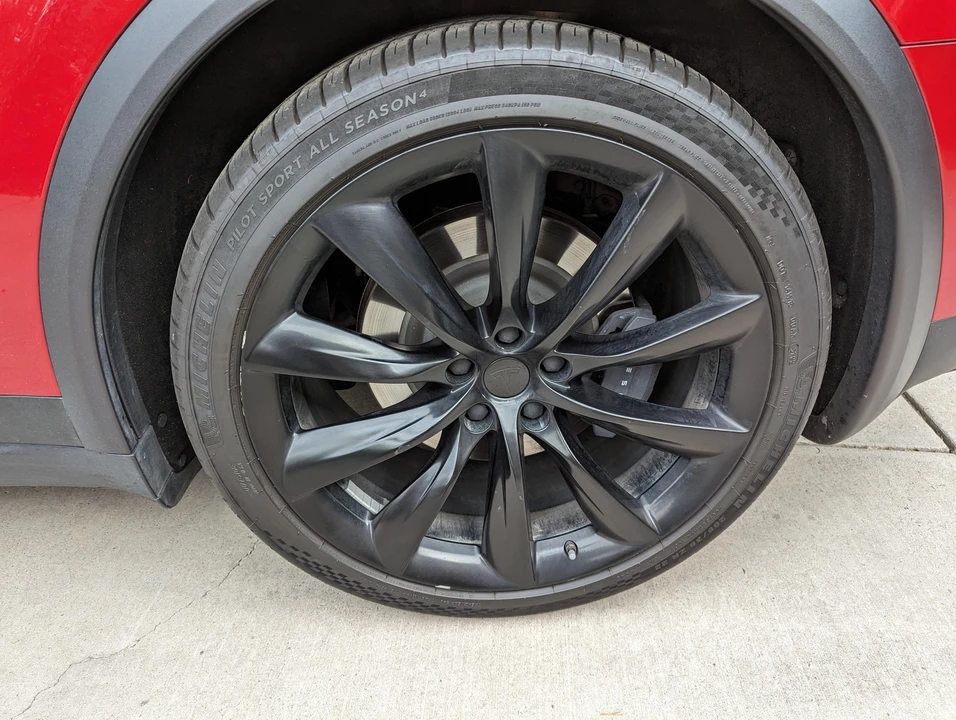 2020 Tesla Model X - Image 23 of 31