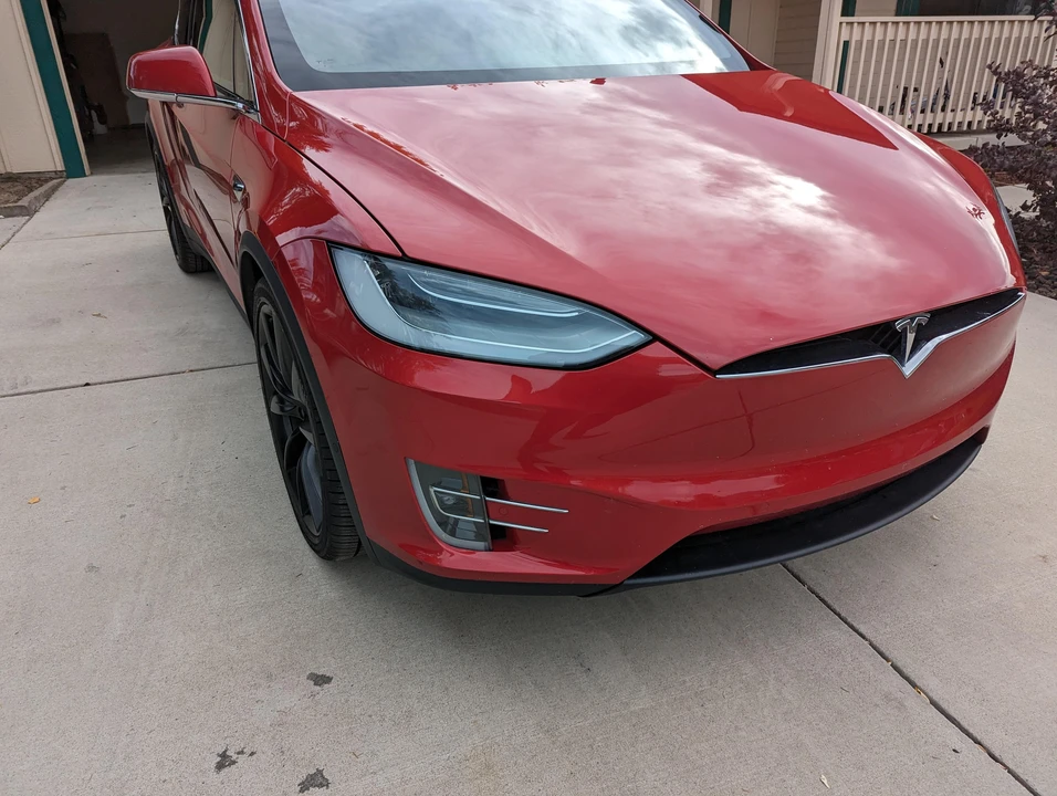 2020 Tesla Model X - Image 11 of 31