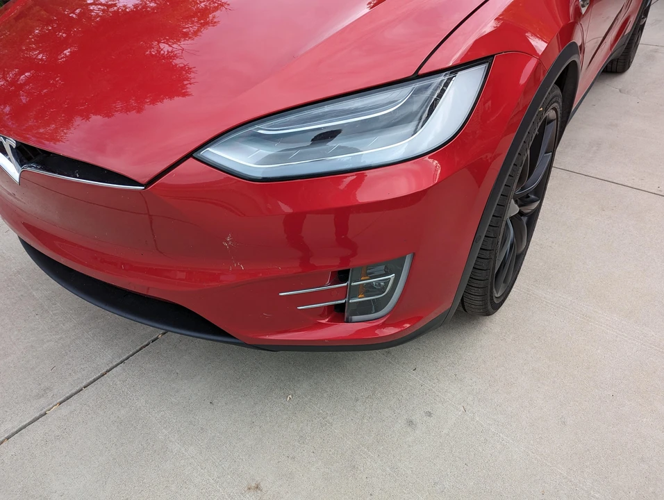 2020 Tesla Model X - Image 14 of 31
