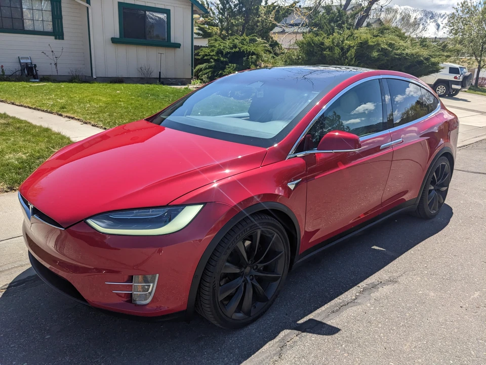 2020 Tesla Model X - Image 6 of 31