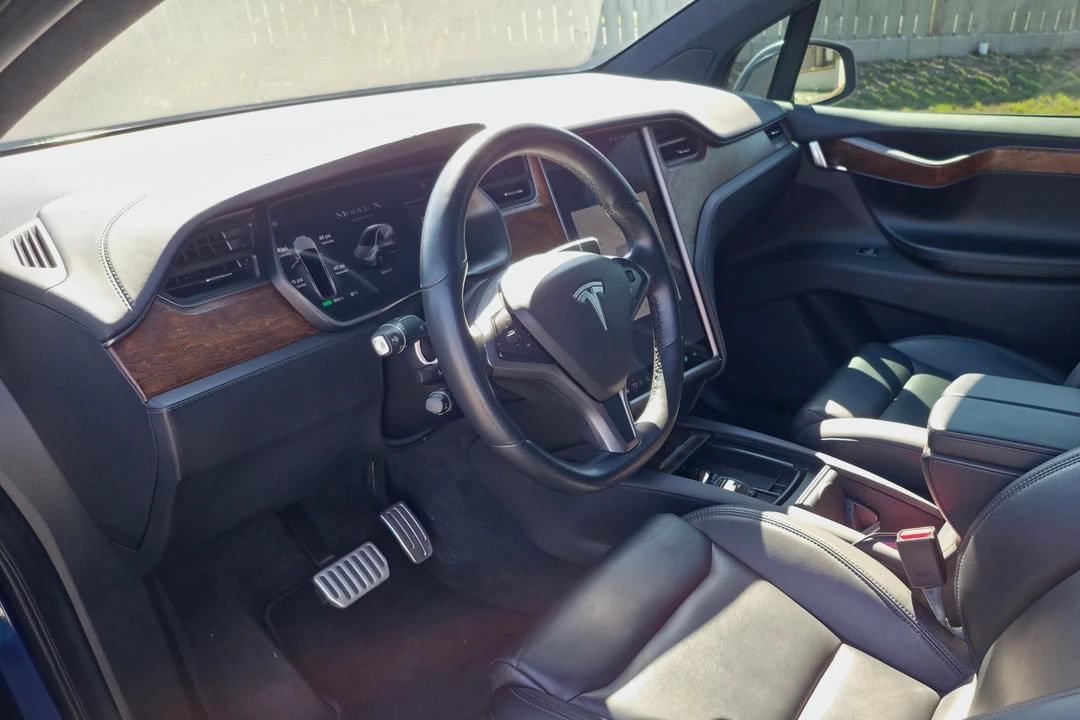 2020 Tesla Model X - Image 29 of 31