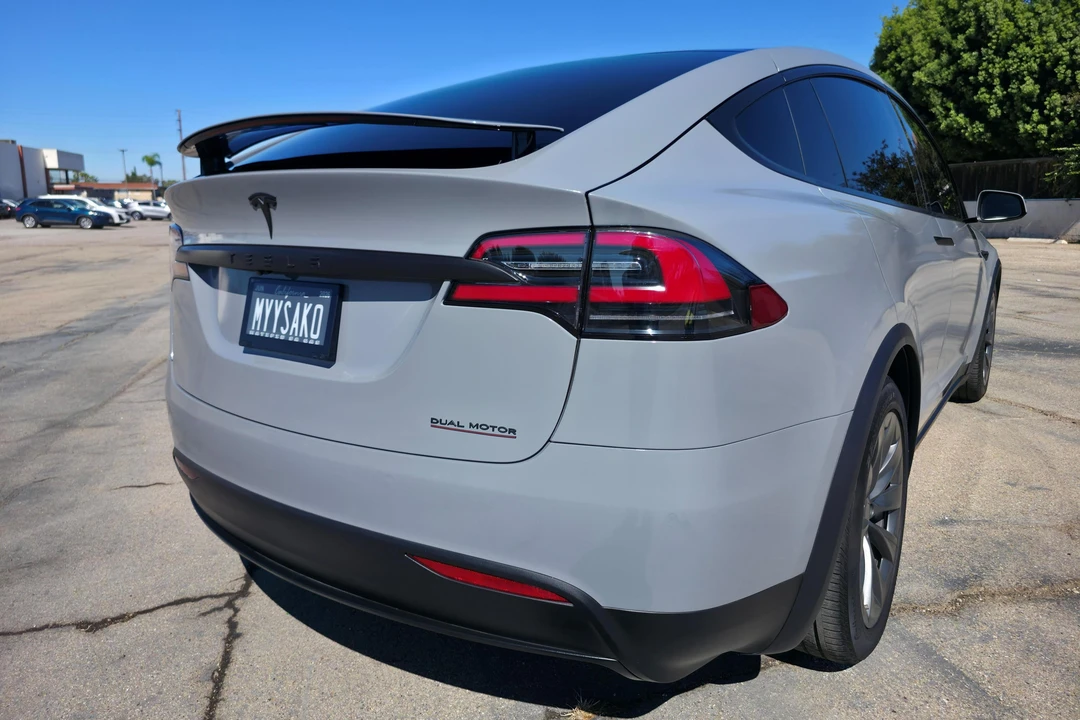 2020 Tesla Model X - Image 4 of 31
