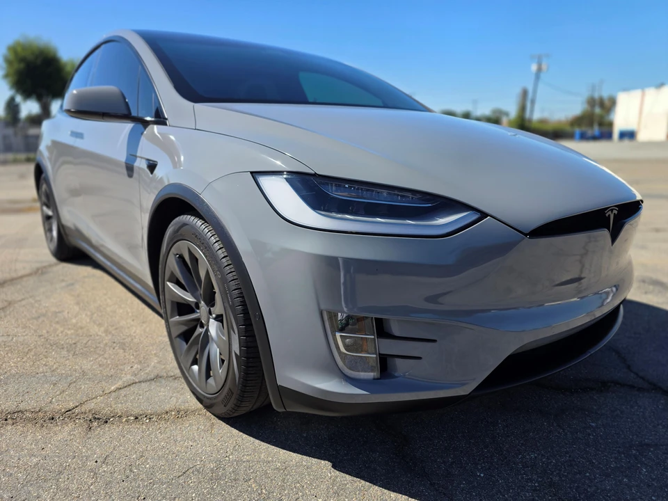 2020 Tesla Model X - Image 11 of 31