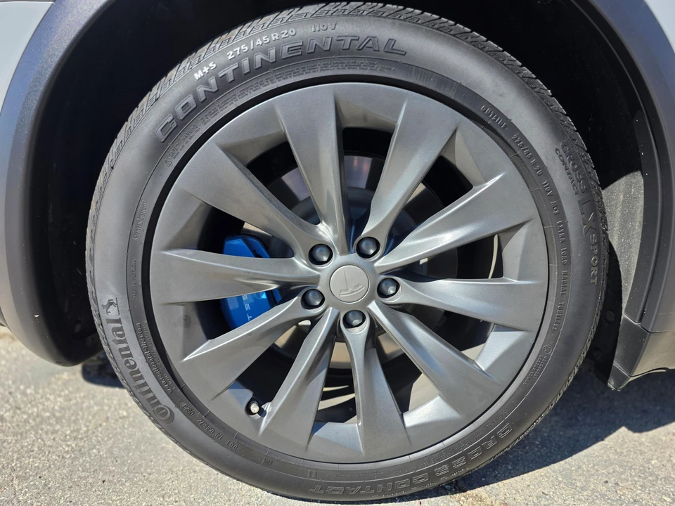 2020 Tesla Model X - Image 27 of 31