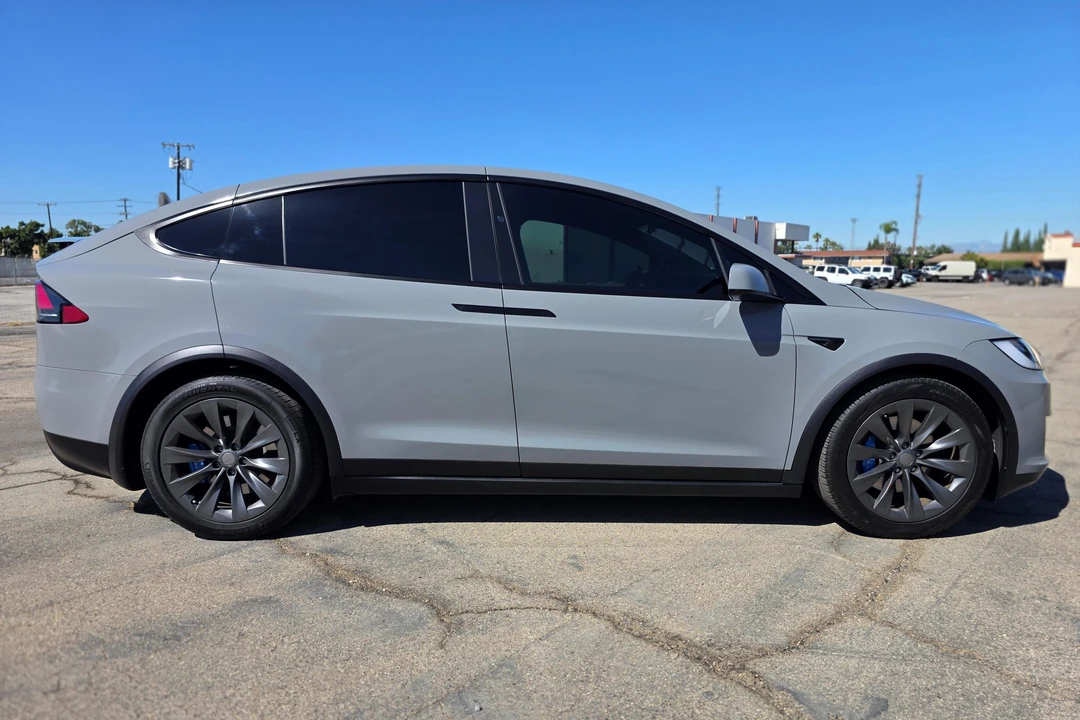 2020 Tesla Model X - Image 3 of 31