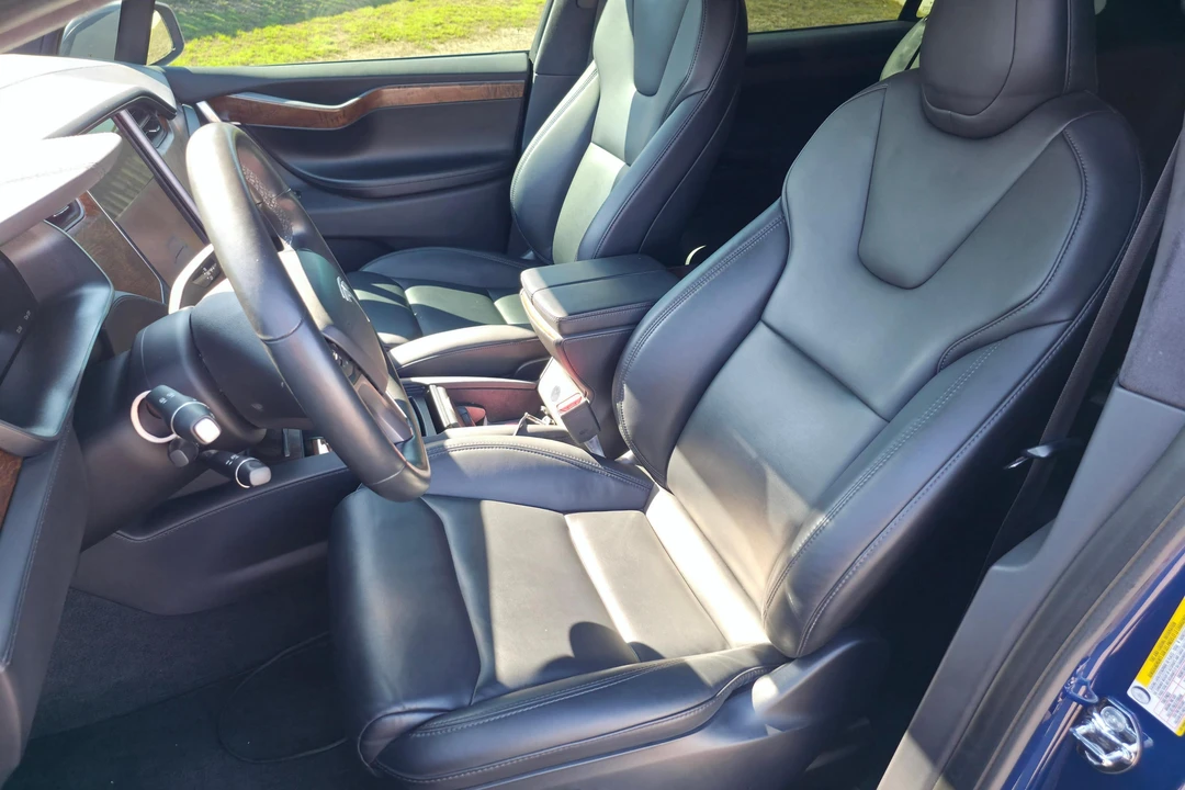 2020 Tesla Model X - Image 30 of 31