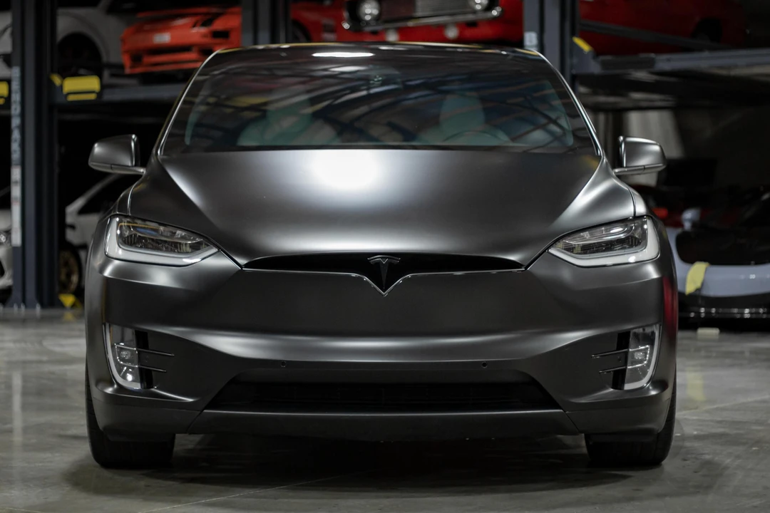 2020 Tesla Model X - Image 2 of 31
