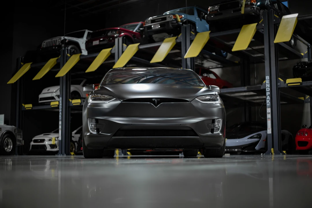 2020 Tesla Model X - Image 7 of 31