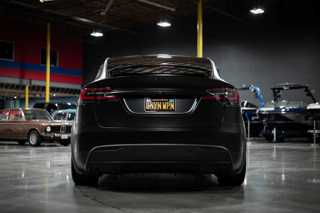 2020 Tesla Model X - Image 9 of 31