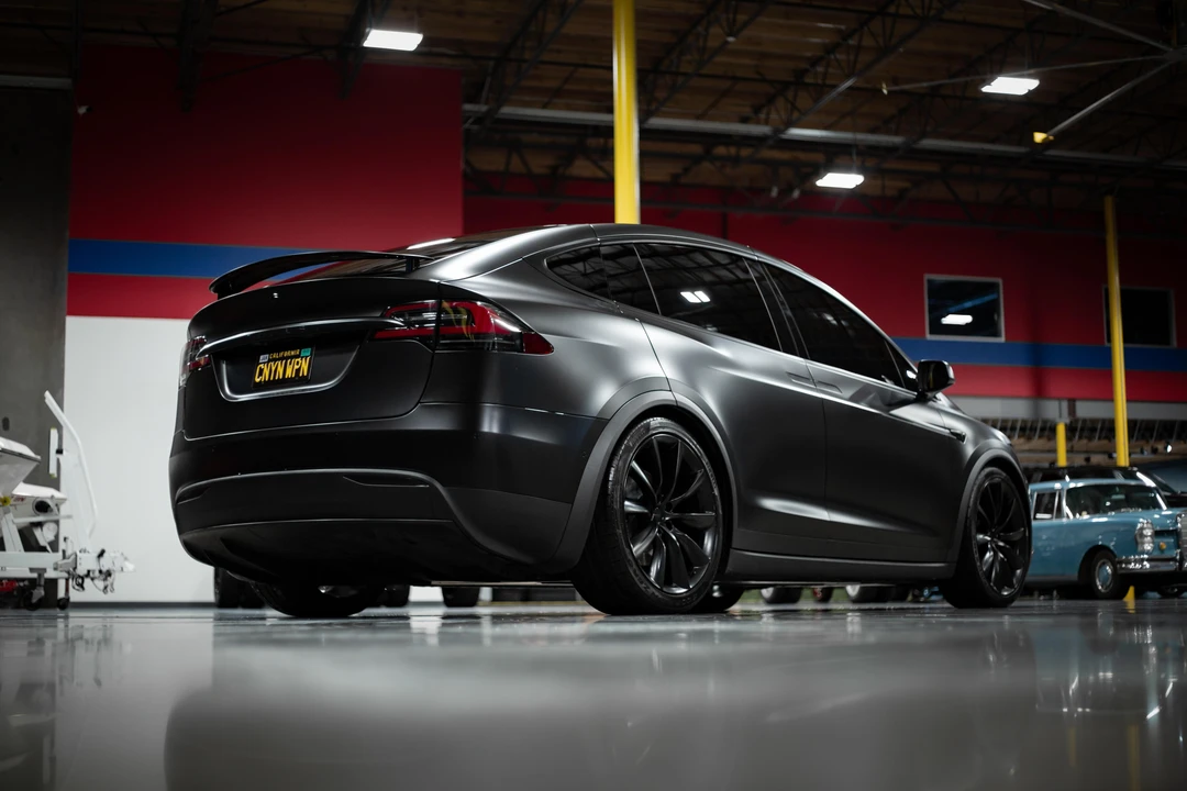 2020 Tesla Model X - Image 12 of 31