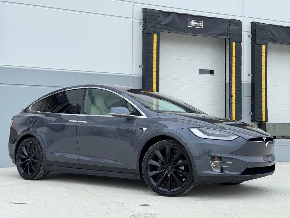 2020 Tesla Model X - Image 20 of 31