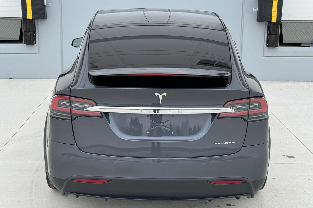 2020 Tesla Model X - Image 5 of 31