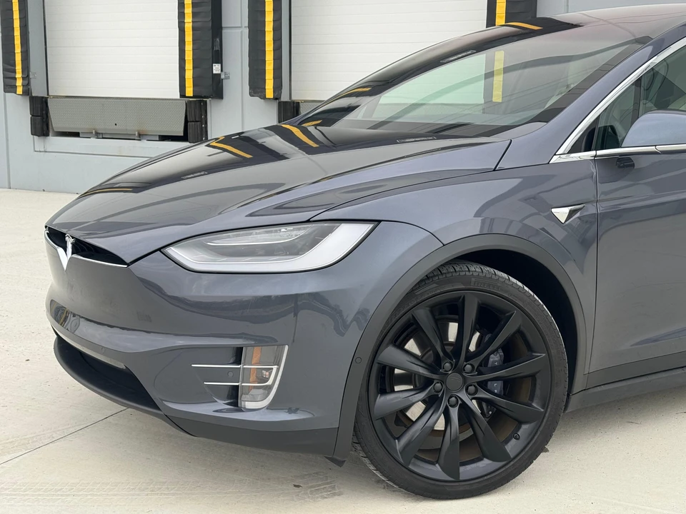 2020 Tesla Model X - Image 26 of 31