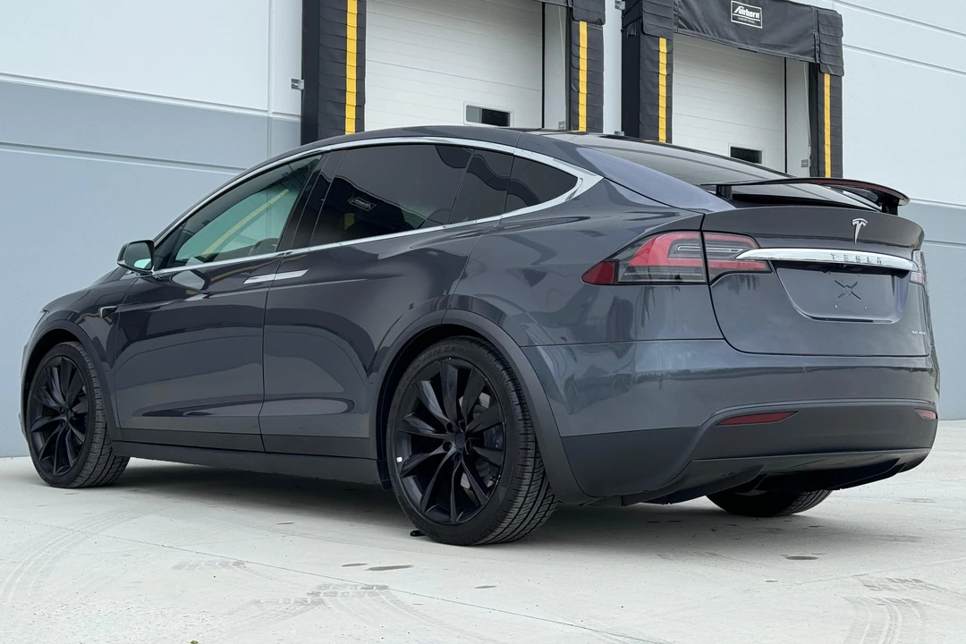 2020 Tesla Model X - Image 4 of 31