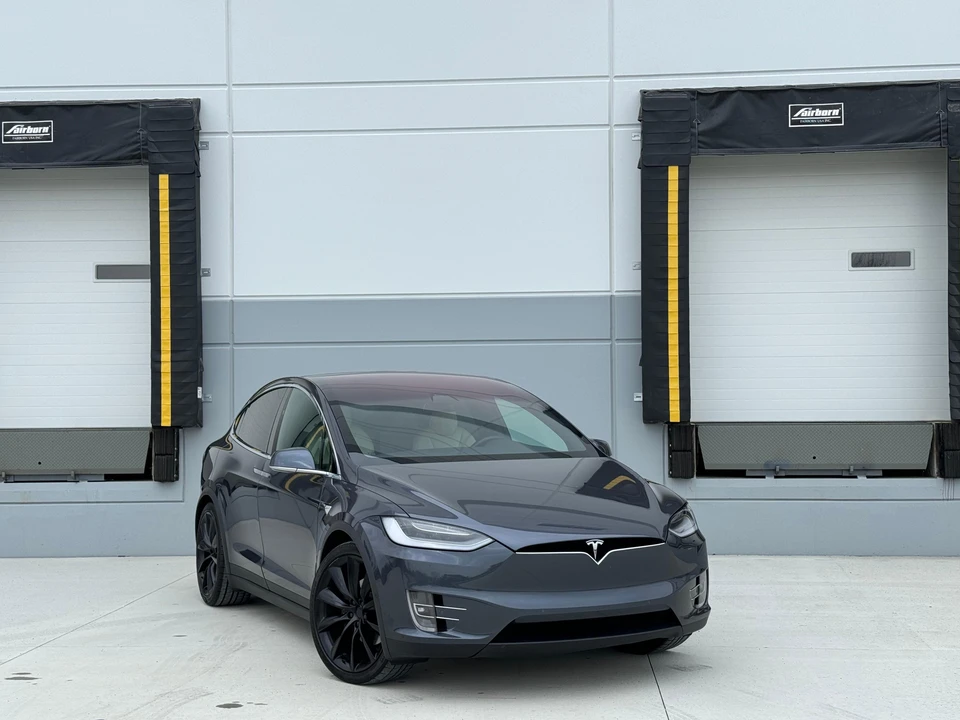 2020 Tesla Model X - Image 21 of 31