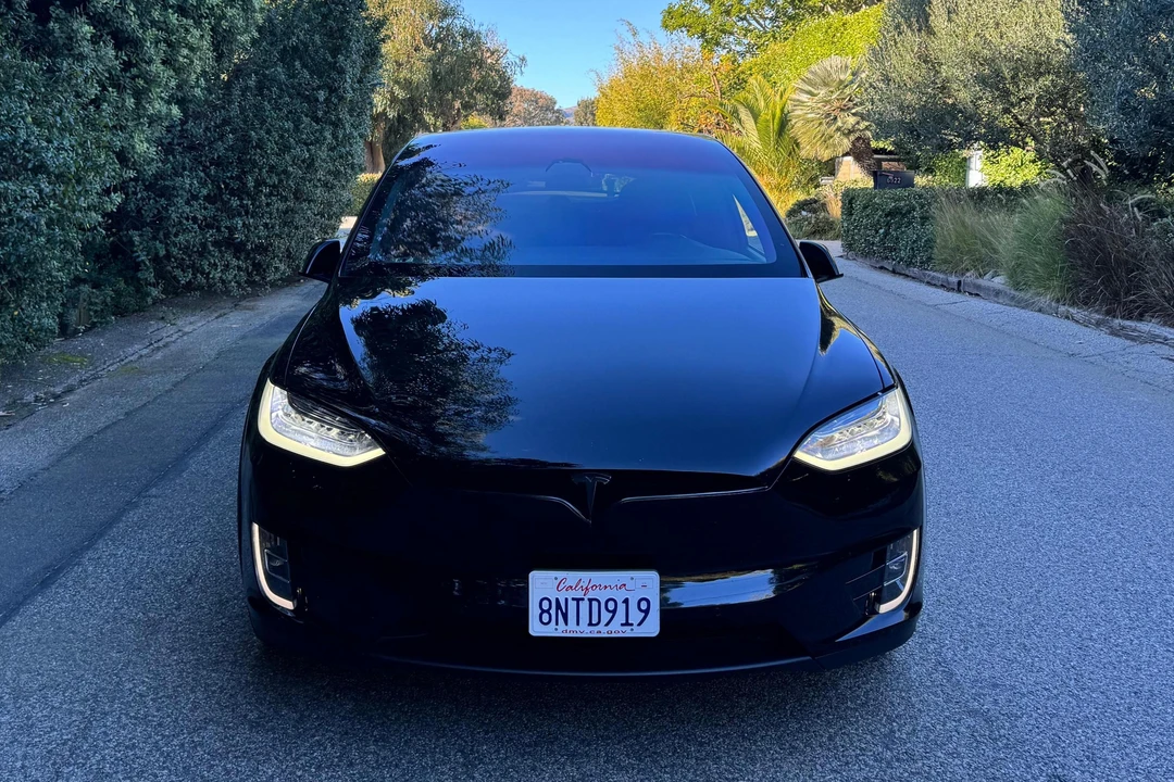 2020 Tesla Model X - Image 7 of 31