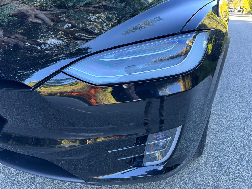 2020 Tesla Model X - Image 25 of 31