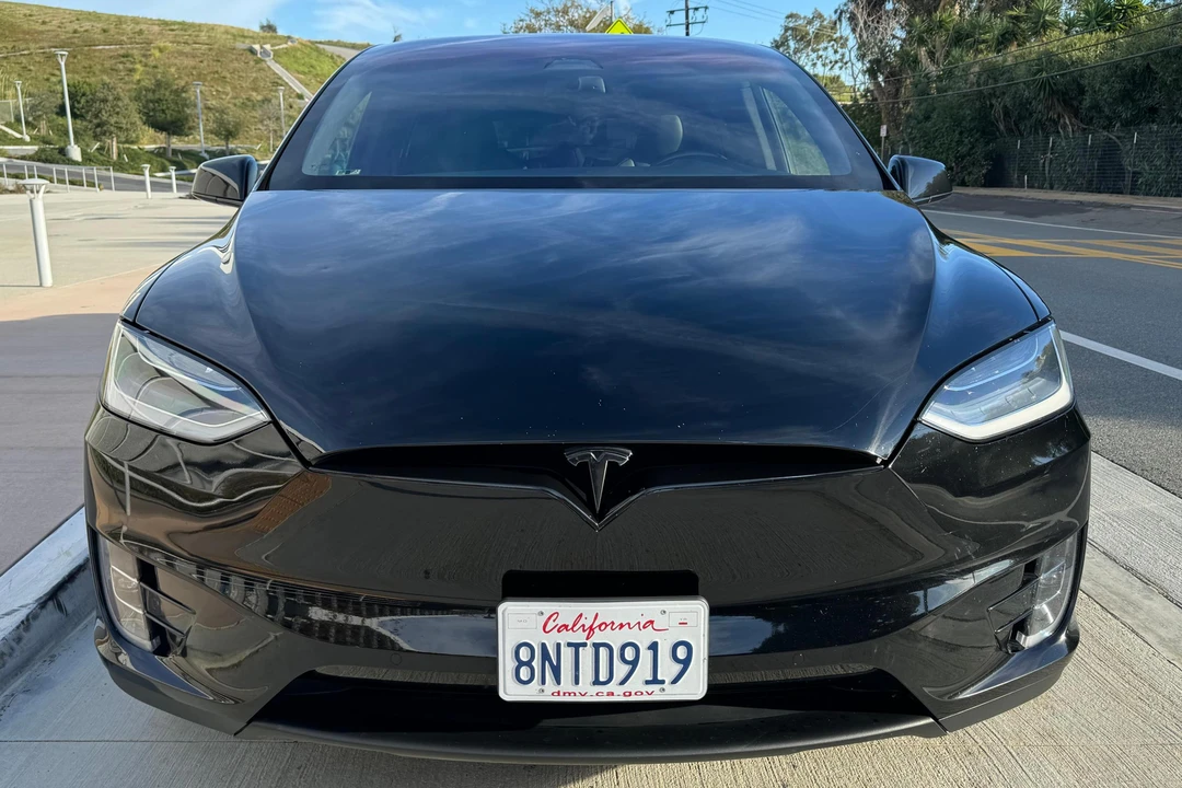 2020 Tesla Model X - Image 8 of 31
