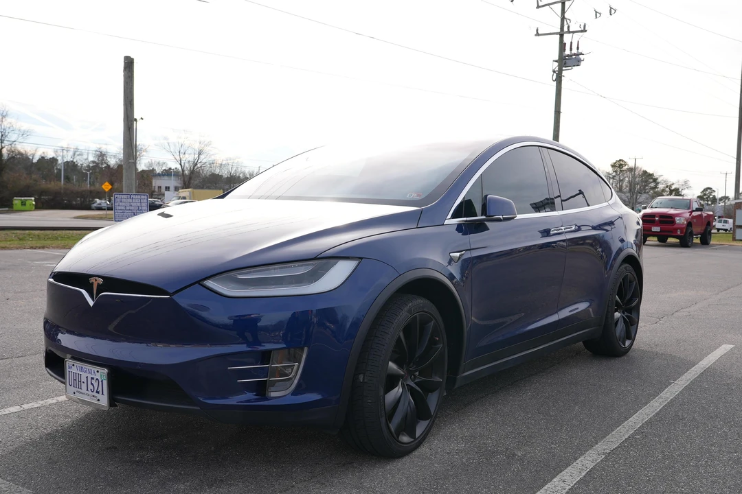 2020 Tesla Model X - Image 8 of 31
