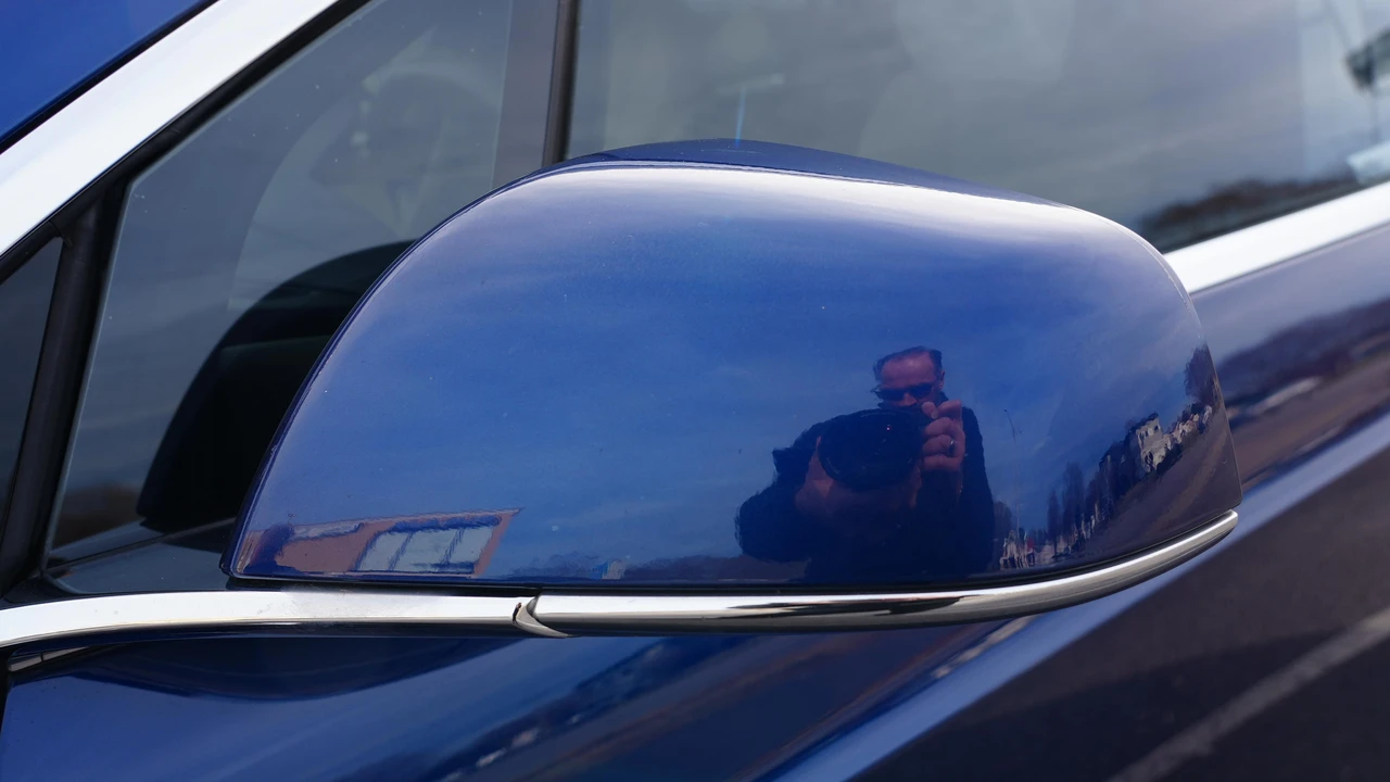 2020 Tesla Model X - Image 22 of 31