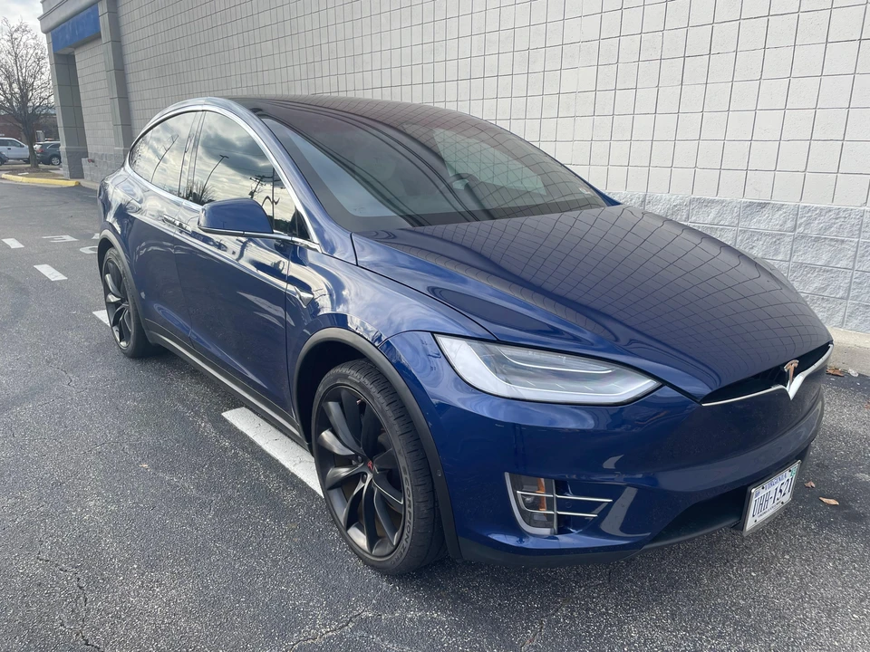 2020 Tesla Model X - Image 19 of 31