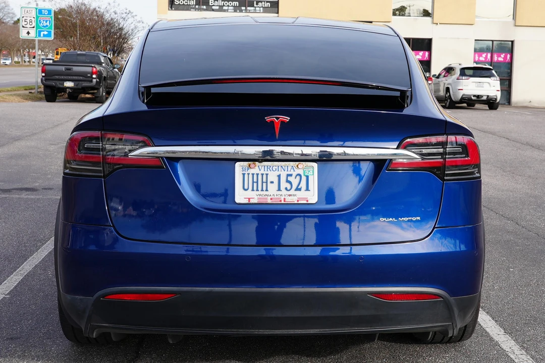 2020 Tesla Model X - Image 5 of 31