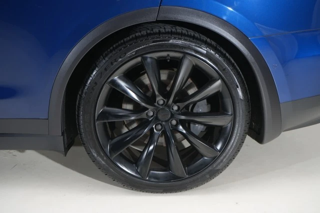 2020 Tesla Model X - Image 18 of 21