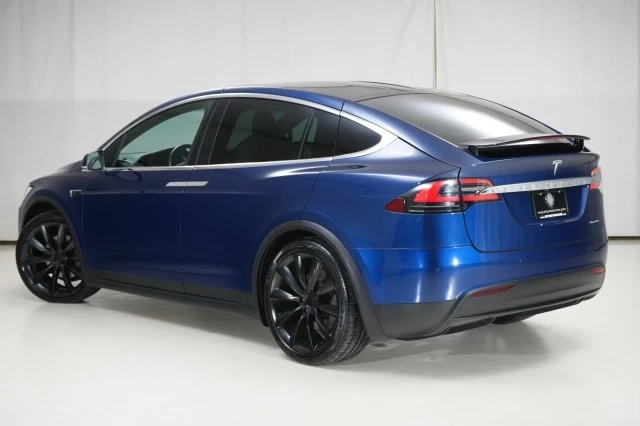 2020 Tesla Model X - Image 16 of 21