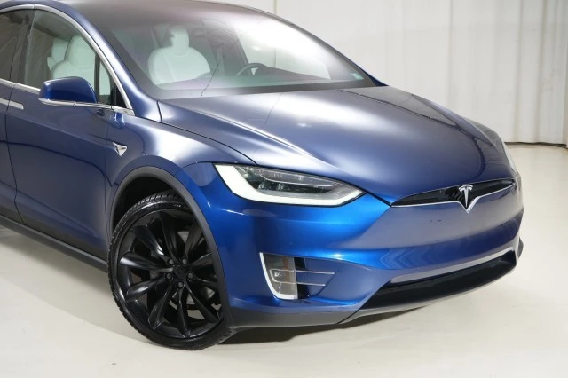 2020 Tesla Model X - Image 7 of 21