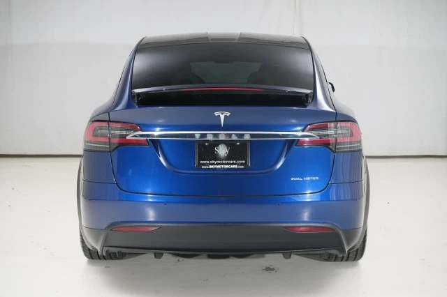 2020 Tesla Model X - Image 13 of 21