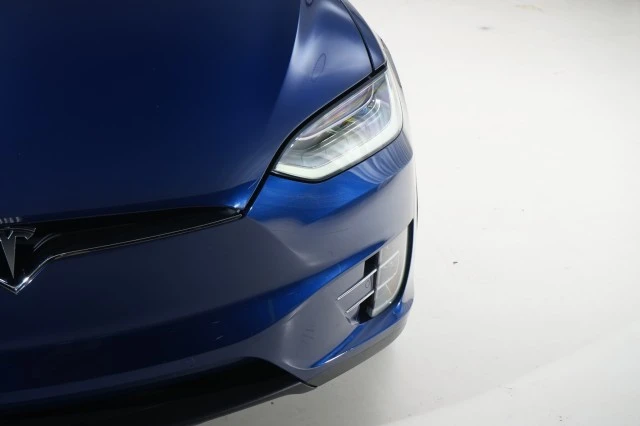 2020 Tesla Model X - Image 6 of 21