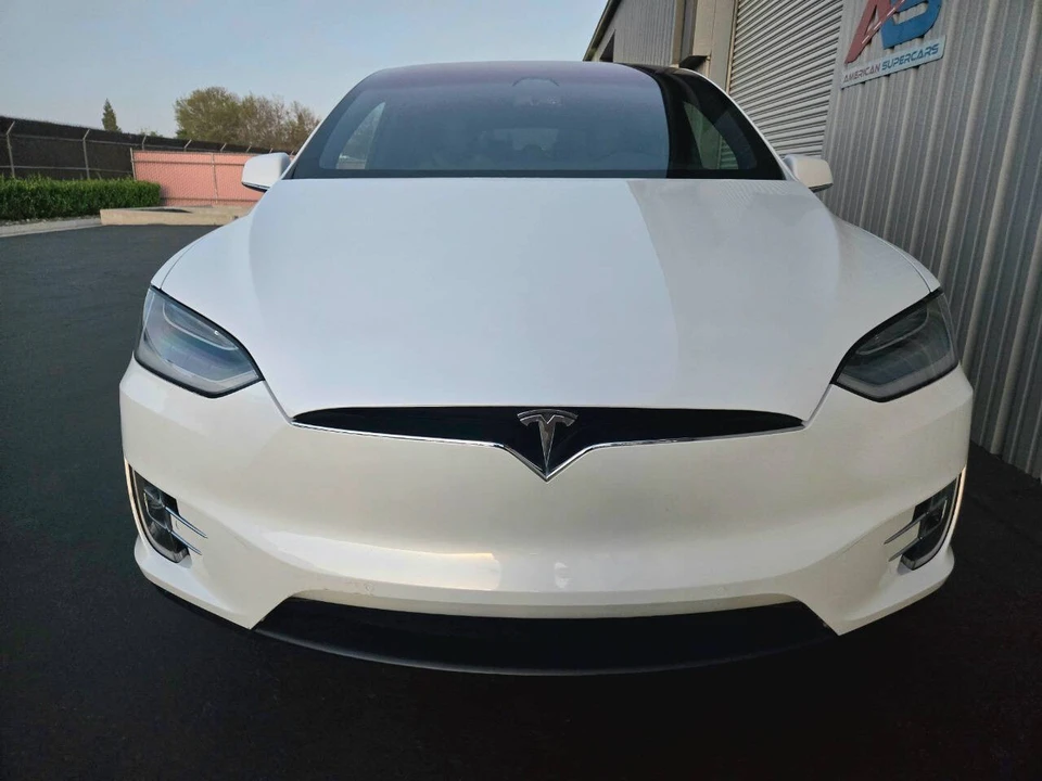 2020 Tesla Model X - Image 12 of 21