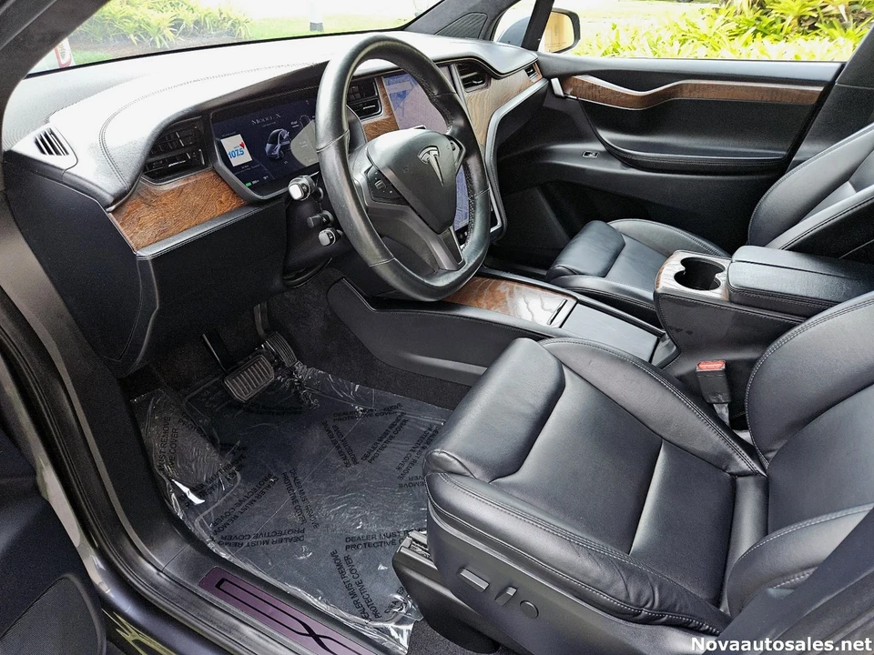 2020 Tesla Model X - Image 10 of 21