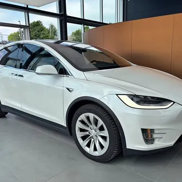 2020 Tesla Model X Long Range Plus