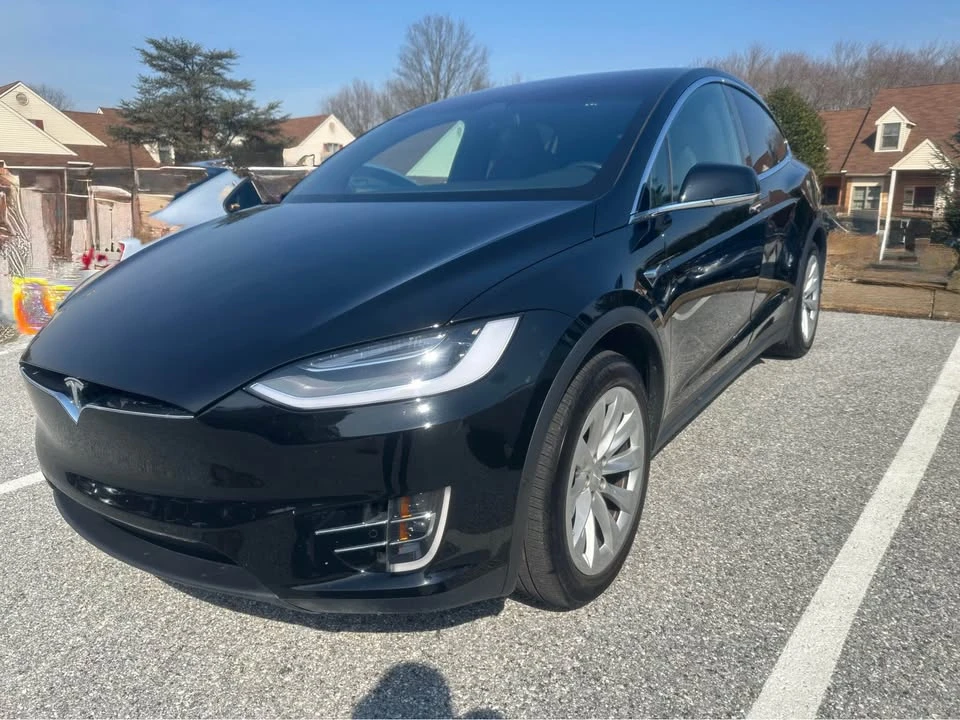 2020 Tesla Model X - Image 4 of 6
