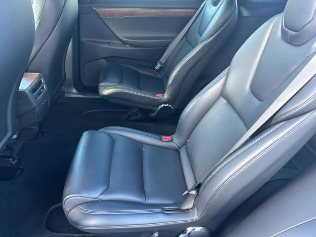 2020 Tesla Model X - Image 14 of 15
