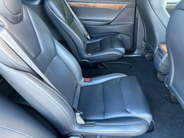 2020 Tesla Model X - Image 13 of 15